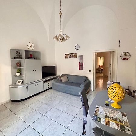 Origini - Apartment With Private Garden Lecce Exterior photo